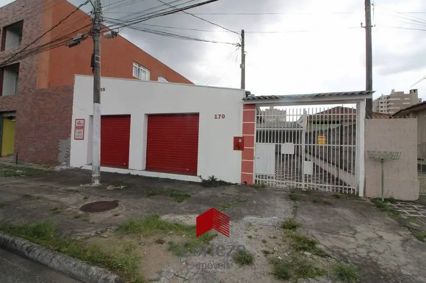 Foto 1 de Casa com 2 Quartos para alugar, 150m² em Centro, São José dos Pinhais