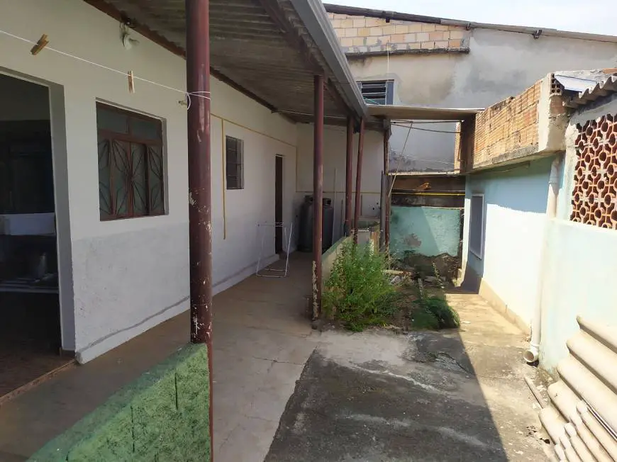 Foto 1 de Casa com 2 Quartos para alugar, 75m² em Havaí, Belo Horizonte