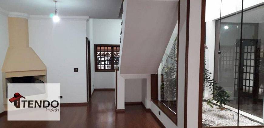 Foto 1 de Sobrado com 4 Quartos para venda ou aluguel, 300m² em Vila Village, São Bernardo do Campo