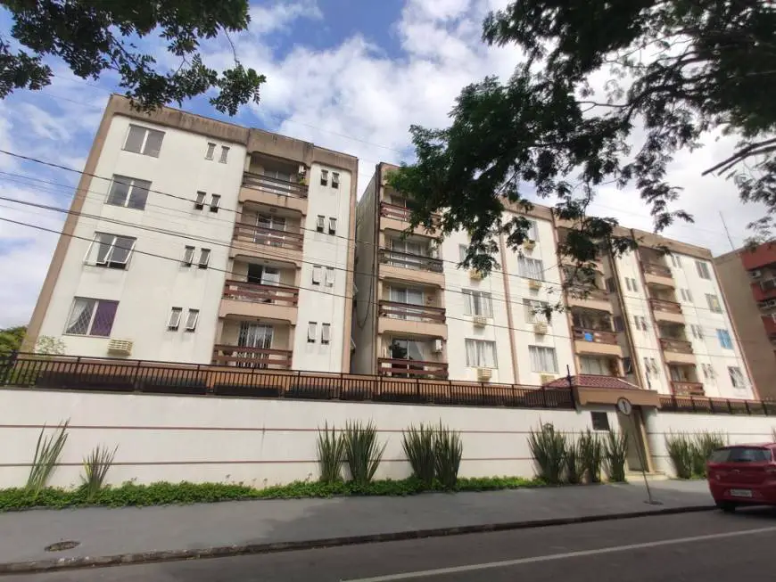 Foto 1 de Apartamento com 2 Quartos para alugar, 70m² em América, Joinville