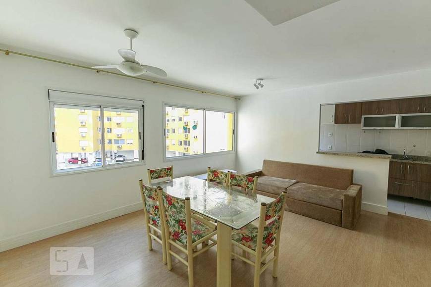 Foto 2 de Apartamento com 2 Quartos para alugar, 66m² em Partenon, Porto Alegre