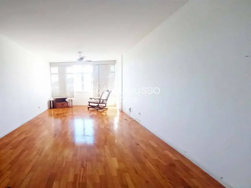 Foto 1 de Apartamento com 3 Quartos para venda ou aluguel, 105m² em Botafogo, Rio de Janeiro