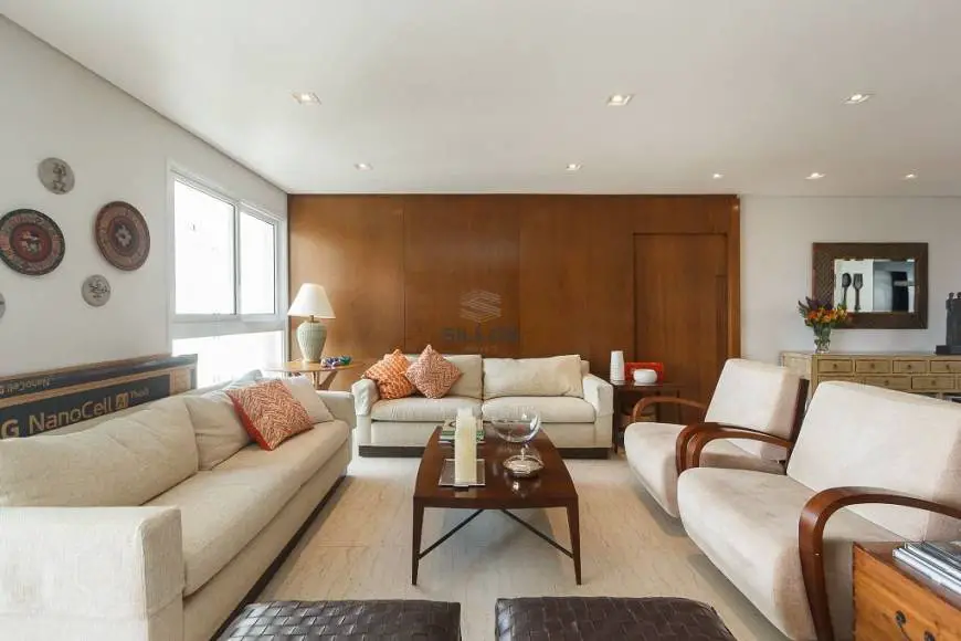Foto 1 de Apartamento com 3 Quartos para alugar, 229m² em Ecoville, Curitiba