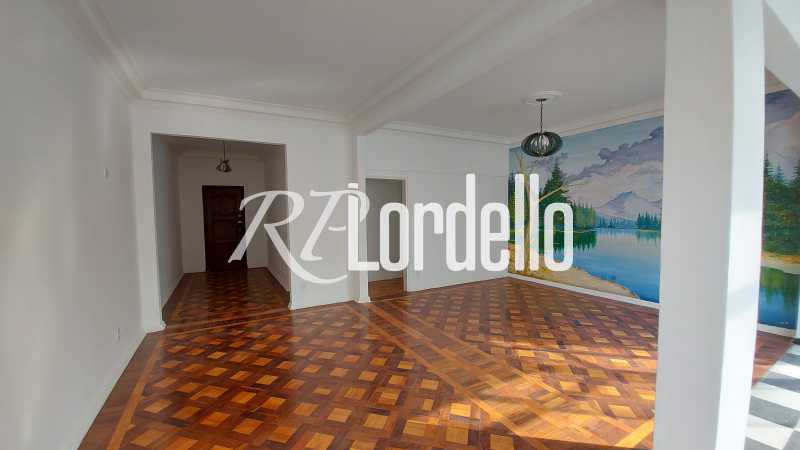 Foto 3 de Apartamento com 3 Quartos para alugar, 140m² em Leme, Rio de Janeiro