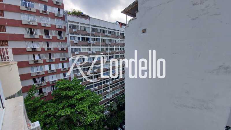 Foto 5 de Apartamento com 3 Quartos para alugar, 140m² em Leme, Rio de Janeiro