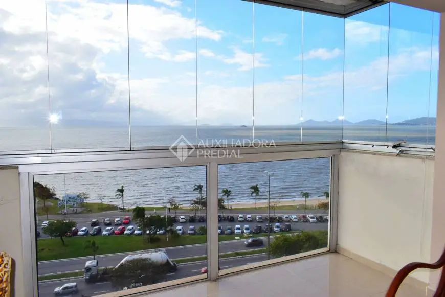 Foto 1 de Apartamento com 4 Quartos à venda, 282m² em Centro, Florianópolis