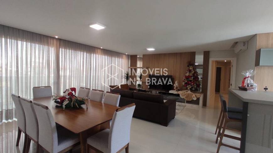 Foto 1 de Apartamento com 4 Quartos para alugar, 190m² em Praia Brava, Itajaí