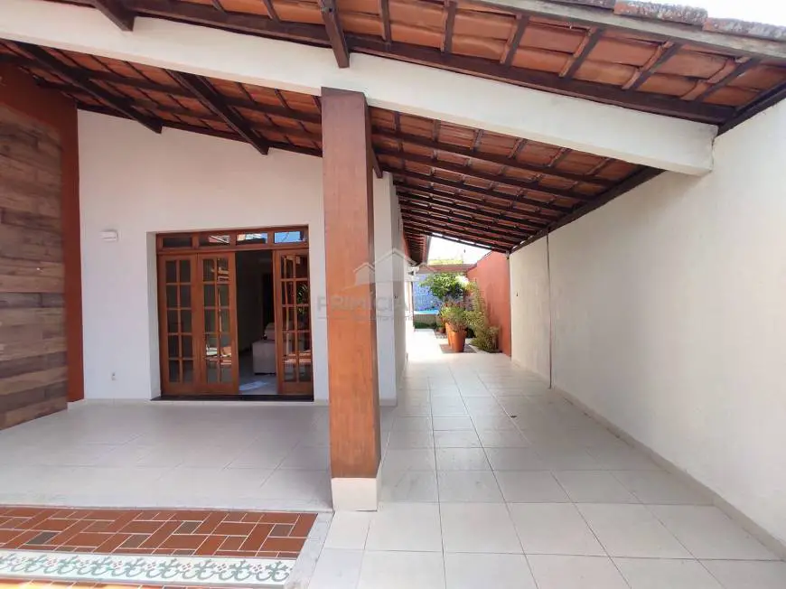 Foto 1 de Casa com 3 Quartos à venda, 360m² em Sao Judas Tadeu, Guarapari