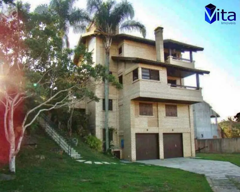 Foto 1 de Casa com 5 Quartos à venda, 400m² em Cachoeira do Bom Jesus, Florianópolis