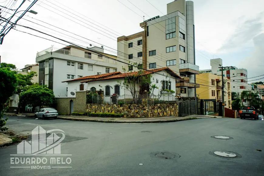 Foto 1 de Casa com 8 Quartos para alugar, 360m² em Cidade Nova, Belo Horizonte