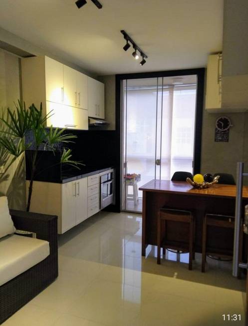 Foto 3 de Kitnet com 1 Quarto para venda ou aluguel, 38m² em Vila Augusta, Guarulhos