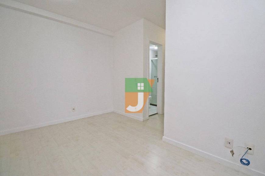 Foto 2 de Apartamento com 2 Quartos para alugar, 54m² em Parolin, Curitiba