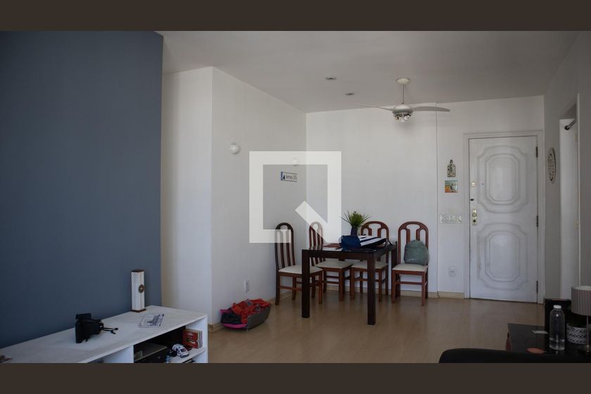 Foto 2 de Apartamento com 3 Quartos para alugar, 84m² em Maracanã, Rio de Janeiro