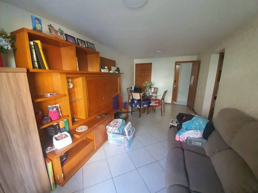 Foto 1 de Apartamento com 3 Quartos para alugar, 90m² em Pechincha, Rio de Janeiro
