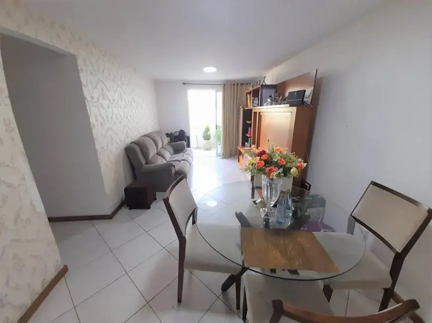 Foto 1 de Apartamento com 3 Quartos para alugar, 90m² em Pechincha, Rio de Janeiro