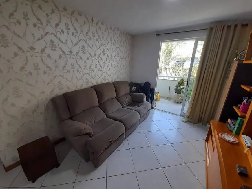 Foto 2 de Apartamento com 3 Quartos para alugar, 90m² em Pechincha, Rio de Janeiro