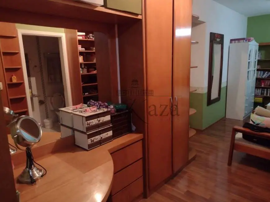 Foto 2 de Apartamento com 4 Quartos à venda, 121m² em Bosque dos Eucaliptos, São José dos Campos