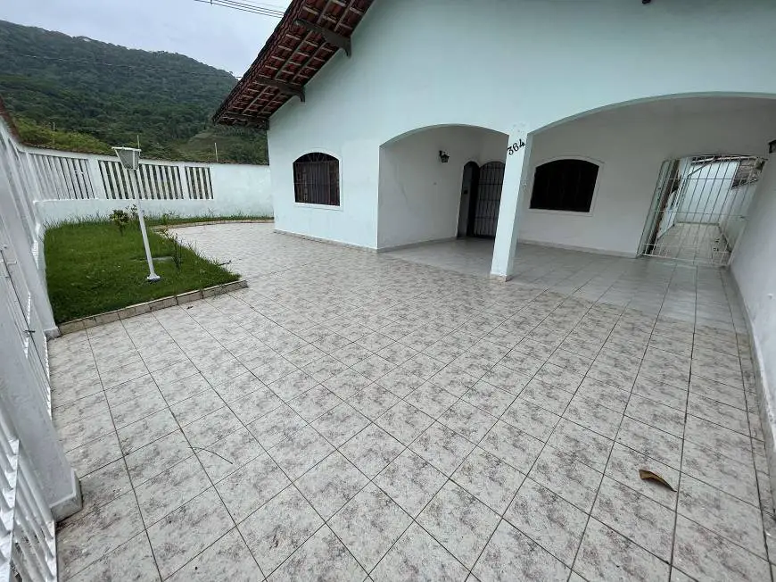 Foto 1 de Casa com 3 Quartos à venda, 102m² em Solemar, Praia Grande