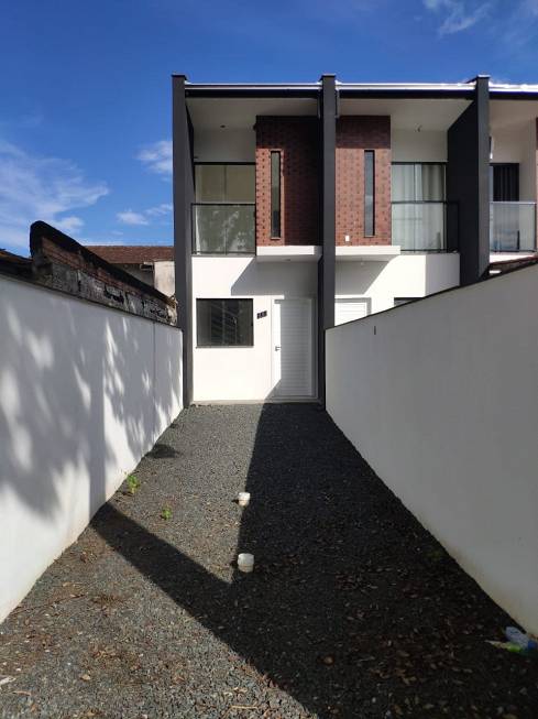 Foto 1 de Sobrado com 2 Quartos à venda, 70m² em Jardim Iririú, Joinville