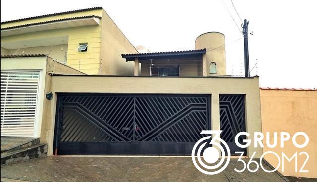 Foto 1 de Sobrado com 4 Quartos à venda, 300m² em Utinga, Santo André