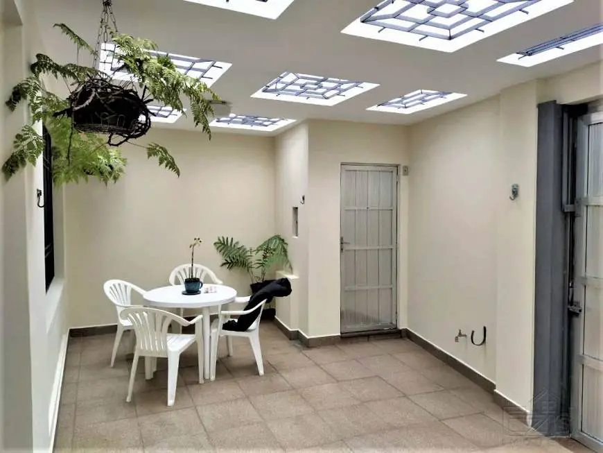 Foto 1 de Sobrado com 4 Quartos para alugar, 135m² em Vila Deodoro, São Paulo