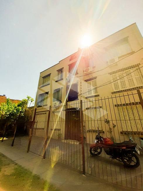 Foto 1 de Apartamento com 1 Quarto para alugar, 24m² em Azenha, Porto Alegre