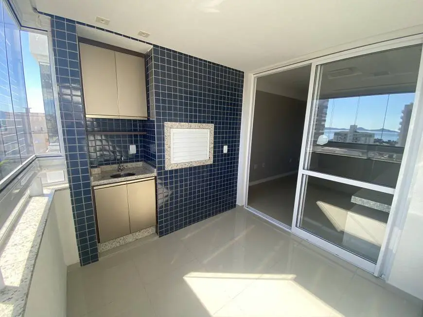 Foto 1 de Apartamento com 2 Quartos à venda, 103m² em Barreiros, São José
