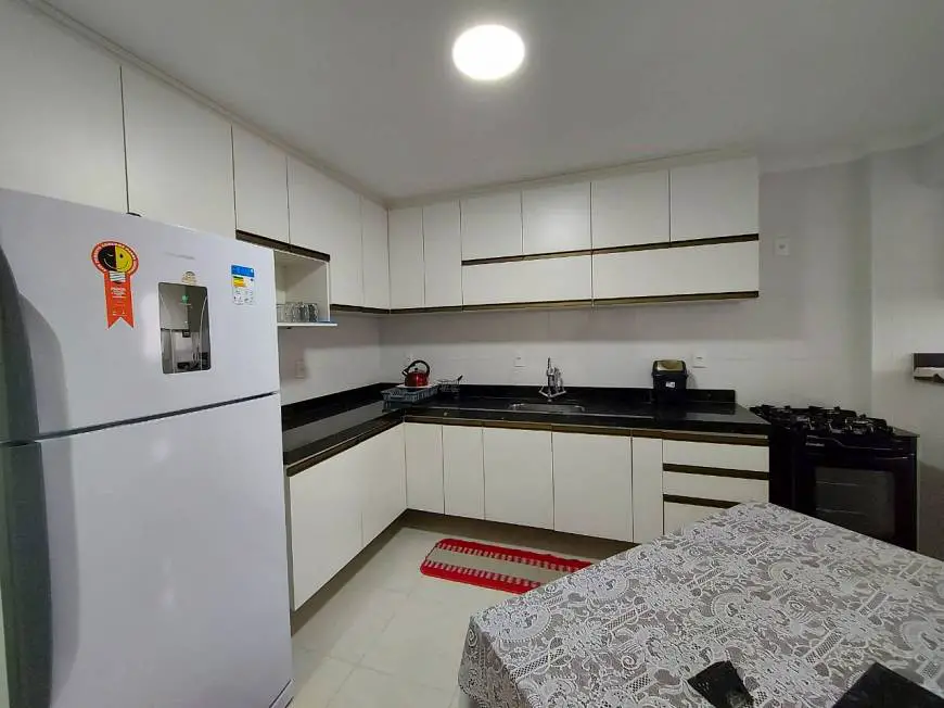 Foto 2 de Apartamento com 2 Quartos para alugar, 76m² em Vila Guilhermina, Praia Grande