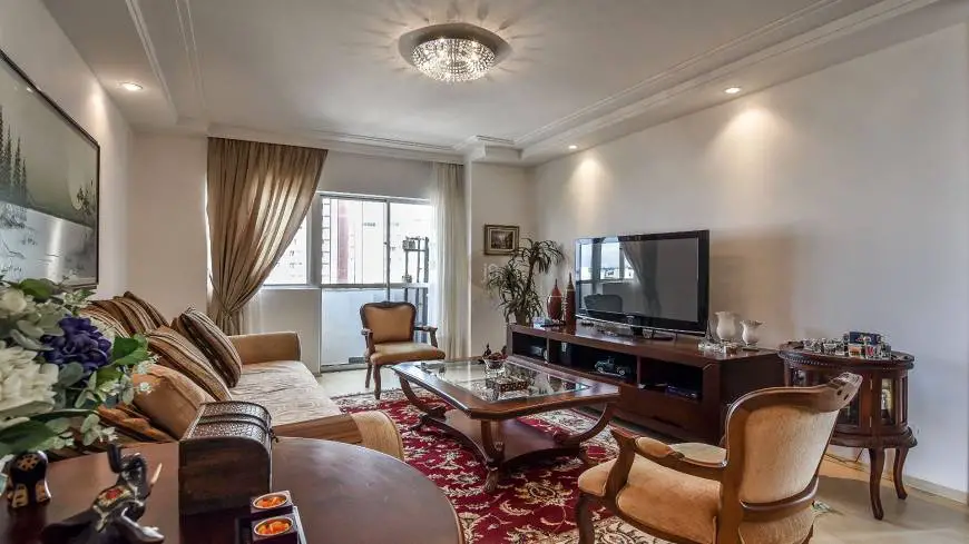 Foto 4 de Apartamento com 4 Quartos à venda, 184m² em Cabral, Curitiba