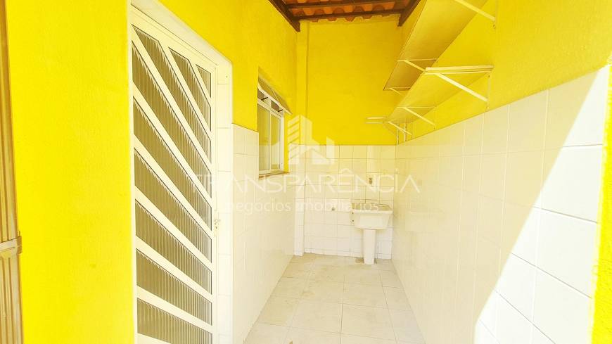 Foto 2 de Casa com 2 Quartos para alugar, 75m² em Campo Grande, Rio de Janeiro