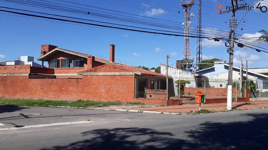 Foto 3 de Casa com 3 Quartos à venda, 255m² em Areal, Pelotas