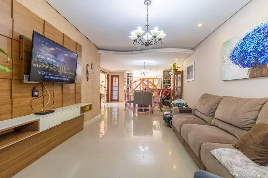 Foto 3 de Casa com 3 Quartos à venda, 120m² em Jardim Algarve, Alvorada
