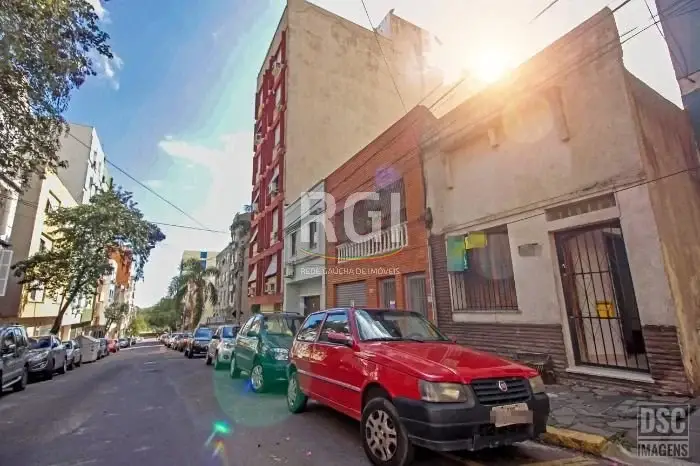 Foto 1 de Casa com 4 Quartos à venda, 136m² em Centro Histórico, Porto Alegre