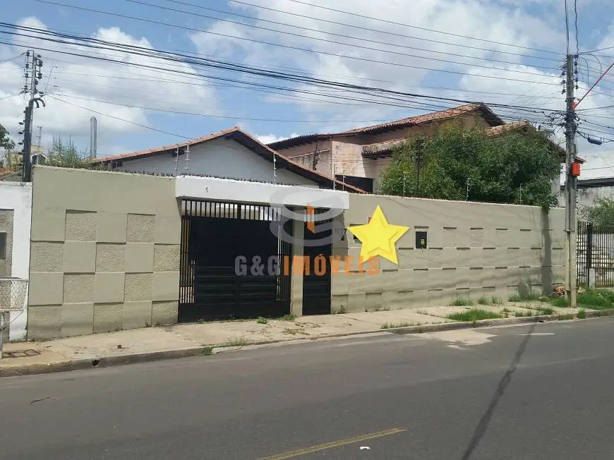 Foto 1 de Casa com 4 Quartos para alugar, 200m² em Morada do Sol, Teresina