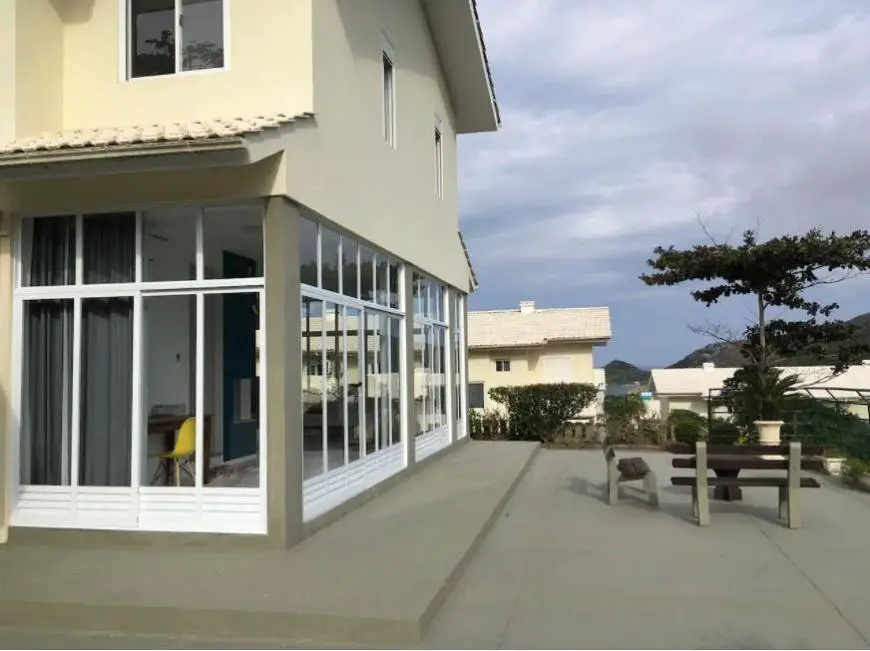 Foto 1 de Casa de Condomínio com 3 Quartos à venda, 138m² em Barra da Lagoa, Florianópolis
