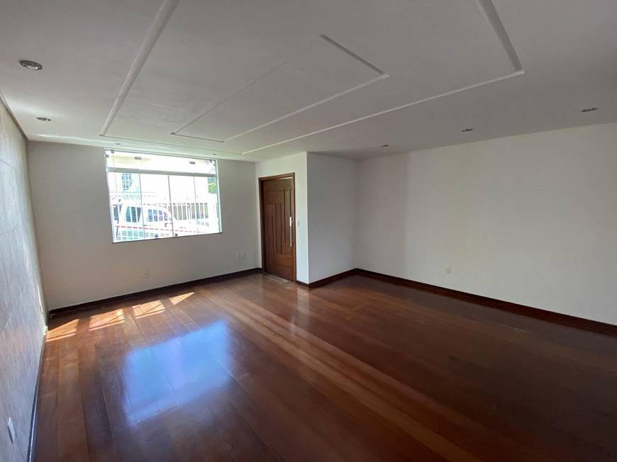 Foto 4 de Casa de Condomínio com 4 Quartos para alugar, 380m² em São Pedro, Juiz de Fora