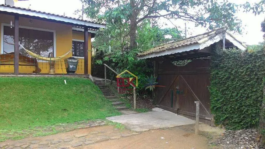 Foto 1 de Sobrado com 6 Quartos à venda, 330m² em Barra Velha, Ilhabela