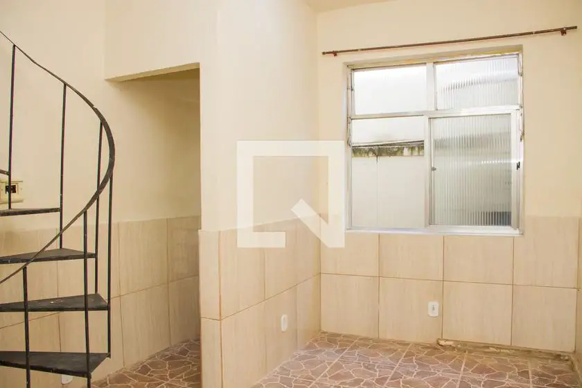 Foto 1 de Apartamento com 1 Quarto para alugar, 30m² em Piedade, Rio de Janeiro