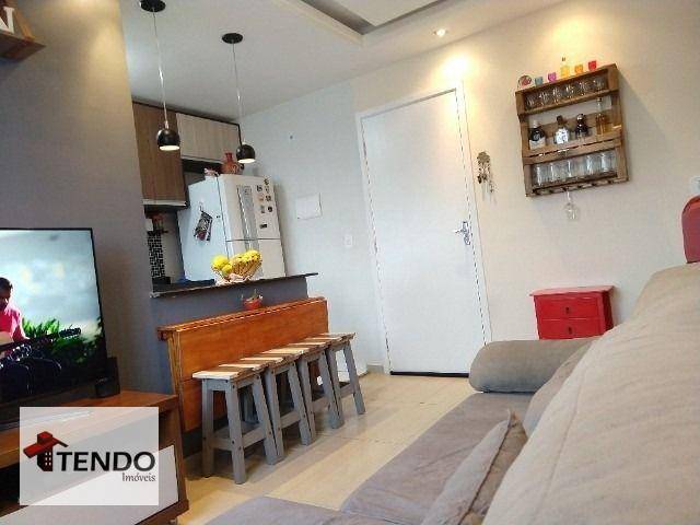 Foto 1 de Apartamento com 2 Quartos à venda, 44m² em Canhema, Diadema