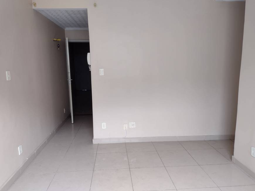 Foto 1 de Apartamento com 2 Quartos para alugar, 67m² em Senador Camará, Rio de Janeiro
