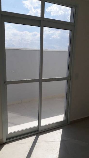 Foto 2 de Apartamento com 2 Quartos à venda, 52m² em Vila Valparaiso, Santo André
