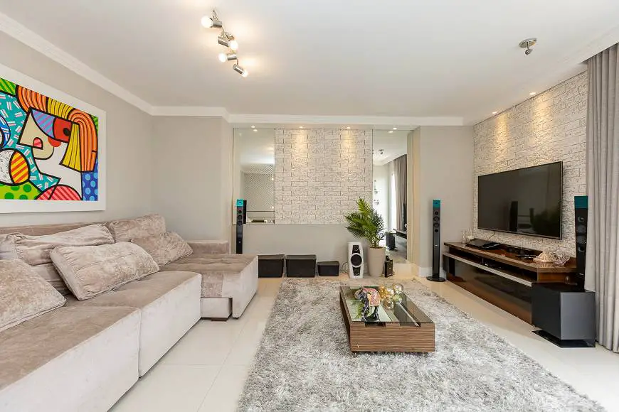 Foto 1 de Apartamento com 3 Quartos à venda, 131m² em Capão Raso, Curitiba