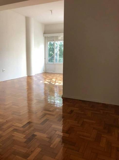 Foto 3 de Apartamento com 3 Quartos para alugar, 123m² em Laranjeiras, Rio de Janeiro