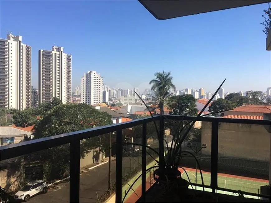 Foto 1 de Apartamento com 4 Quartos para venda ou aluguel, 220m² em Saúde, São Paulo