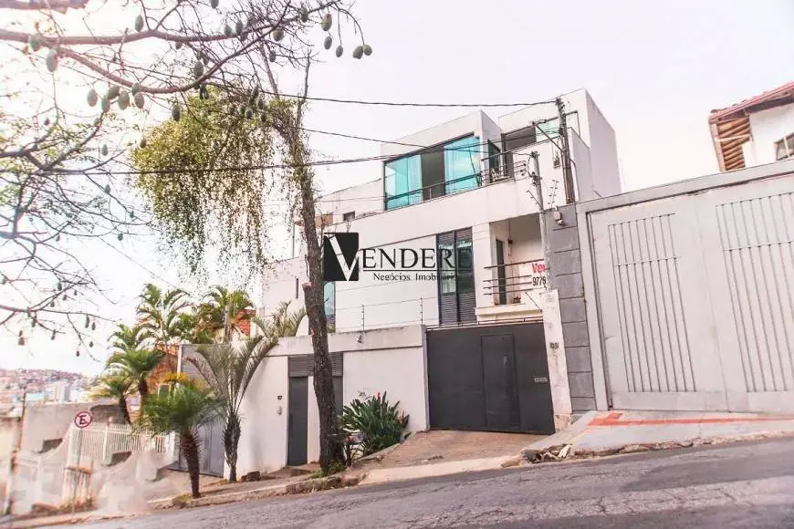 Foto 1 de Casa com 2 Quartos à venda, 220m² em Santa Lúcia, Belo Horizonte