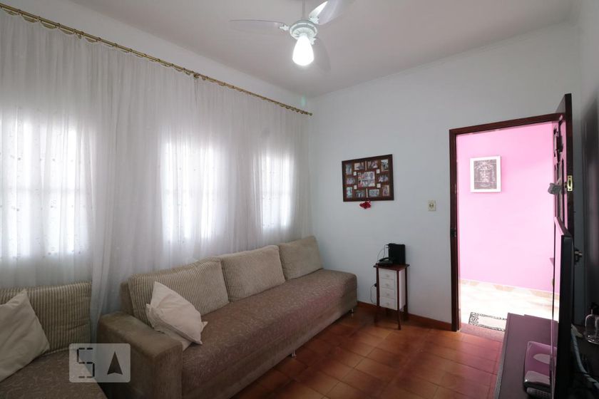 Foto 3 de Casa com 2 Quartos para alugar, 126m² em Vila Esperança, São Paulo
