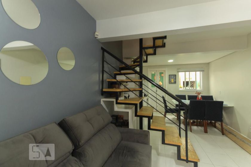 Foto 3 de Casa com 3 Quartos para alugar, 130m² em Ipanema, Porto Alegre