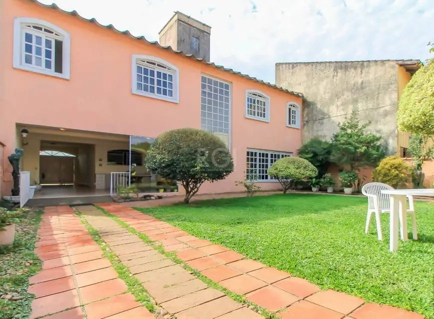 Foto 3 de Casa com 3 Quartos para alugar, 321m² em Ipanema, Porto Alegre