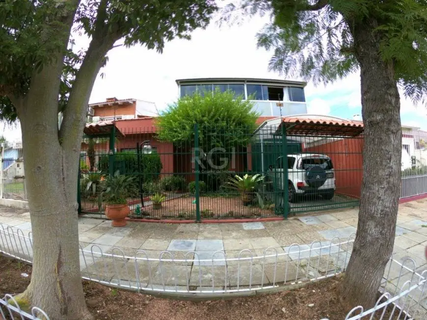 Foto 1 de Casa com 5 Quartos para alugar, 200m² em Ipanema, Porto Alegre