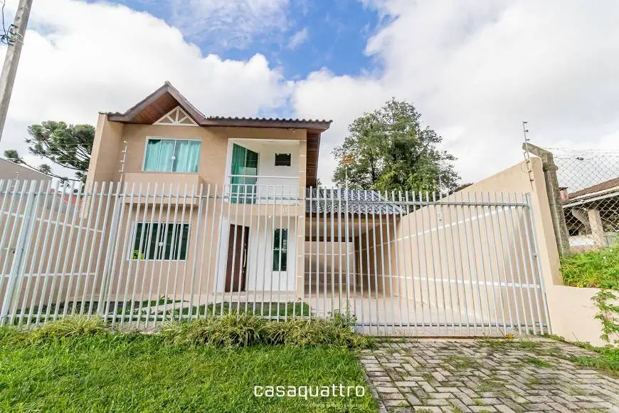 Foto 1 de Sobrado com 2 Quartos para alugar, 120m² em Campo Comprido, Curitiba